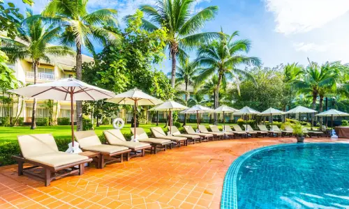 Hotel & Resort